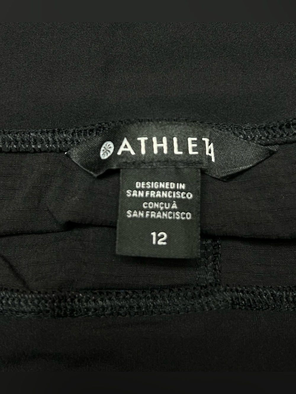 Athleta Trekkie North Short Black Biking Travel Athletic Size 12 - Picture 3 of 6